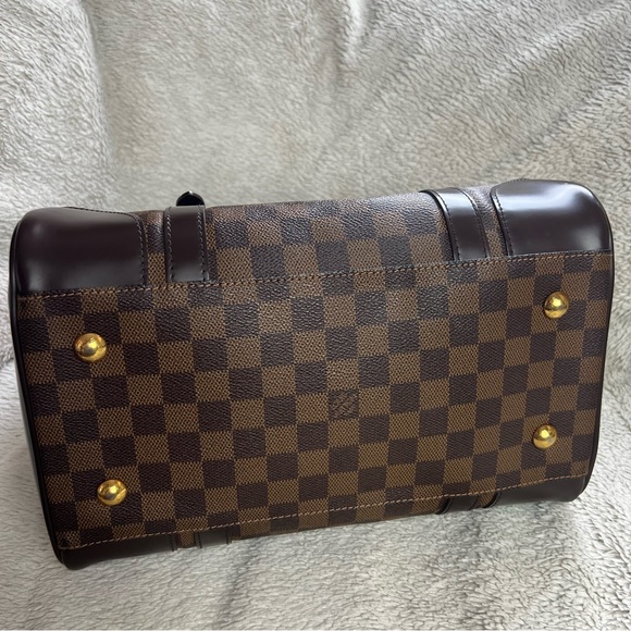 LOUIS VUITTON Berkley Bag - Picture 9 of 13